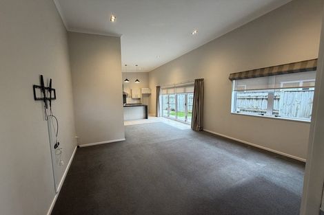 Photo of property in 10 Galea Grove, Kelvin Grove, Palmerston North, 4414