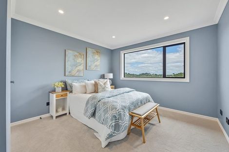 Photo of property in 2 Taku Close, Long Bay, Auckland, 0630