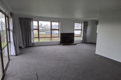 Photo of property in 5 Walker Crescent, Bulls, 4818