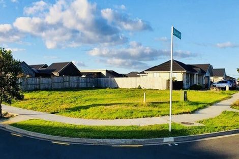 Photo of property in 6 Dame Nganeko Drive, Glenbrook, 2681