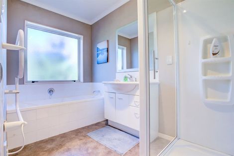 Photo of property in 16 Parker Road, Huntly, 3771