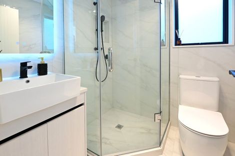 Photo of property in 11 Toanga Place, Mount Wellington, Auckland, 1062
