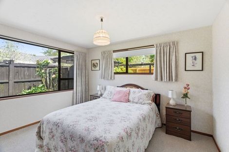 Photo of property in 12 Swithland Place, Avonhead, Christchurch, 8042