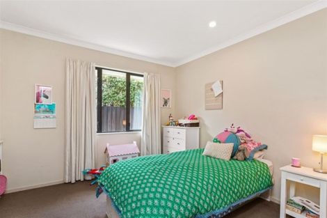 Photo of property in 11 Penhelig Place, Burnside, Christchurch, 8053