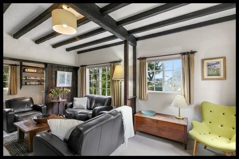 Photo of property in 42 Nicholson Road, Khandallah, Wellington, 6035