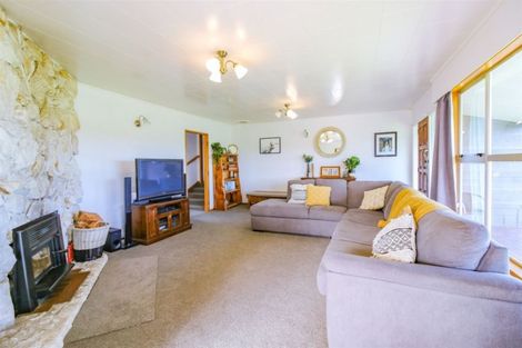 Photo of property in 16 Swinbourne Street, Waverley, 4510