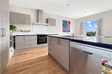 Photo of property in 5/12 Schnapper Rock Road, Schnapper Rock, Auckland, 0632