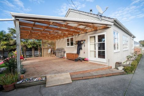 Photo of property in 1 Tyndall Street, Palmerston North, 4414