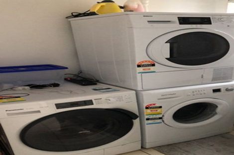 Photo of property in 8 Acacia Road, Torbay, Auckland, 0632