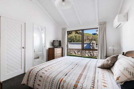 Photo of property in 1167 Papamoa Beach Road, Papamoa Beach, Papamoa, 3118