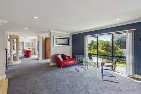 Photo of property in 87 Milne Drive, Paraparaumu, 5032