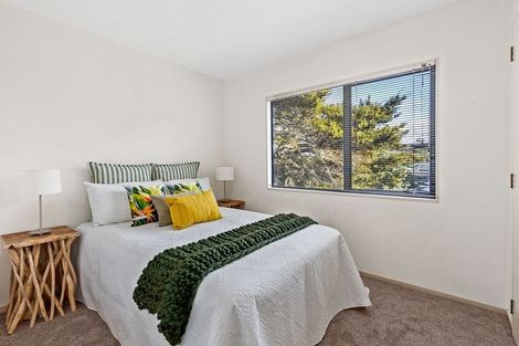 Photo of property in 2/62a Lynden Avenue, Hillcrest, Auckland, 0627