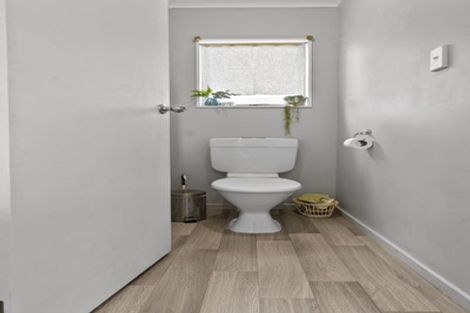 Photo of property in 5a Langstone Street, Welcome Bay, Tauranga, 3112