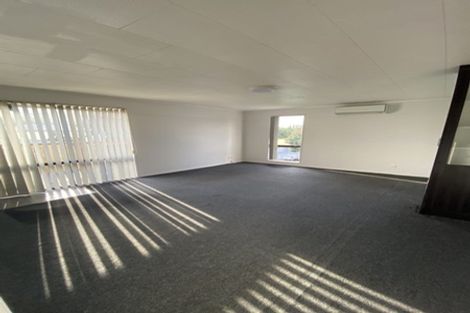 Photo of property in 35 Lilburn Crescent, Massey, Auckland, 0614