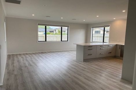 Photo of property in 1 Teiaroa Street, Waikanae, 5036