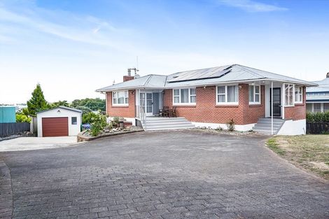Photo of property in 107 Tuhikaramea Road, Dinsdale, Hamilton, 3204
