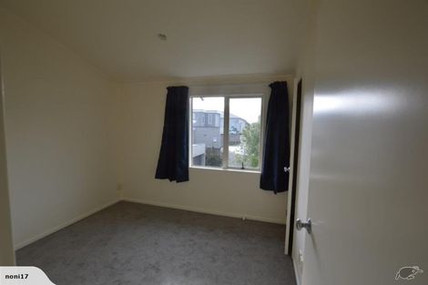 Photo of property in 4b/20 Ian Marwick Place, Birkenhead, Auckland, 0626