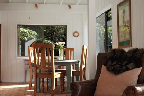 Photo of property in 16 Major Bridge Drive, Russell, 0272