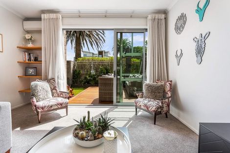 Photo of property in 47 Buckley Avenue, Hobsonville, Auckland, 0616