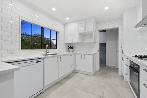 Photo of property in 16 Halyard Close, Flagstaff, Hamilton, 3210