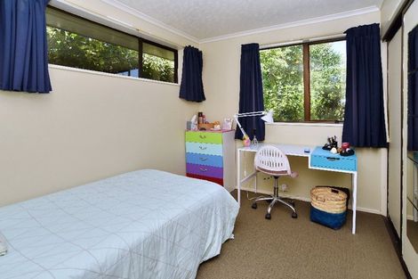 Photo of property in 11 Sunbeam Place, Halswell, Christchurch, 8025