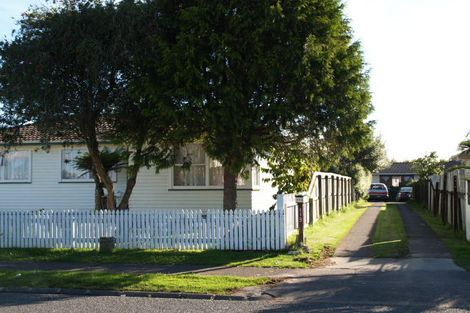 Photo of property in 113 Raglan Street, Mangere East, Auckland, 2024