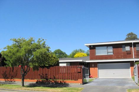 Photo of property in 4 Rubens Place, Burnside, Christchurch, 8053