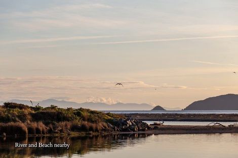 Photo of property in 196 Tutere Street, Waikanae Beach, Waikanae, 5036