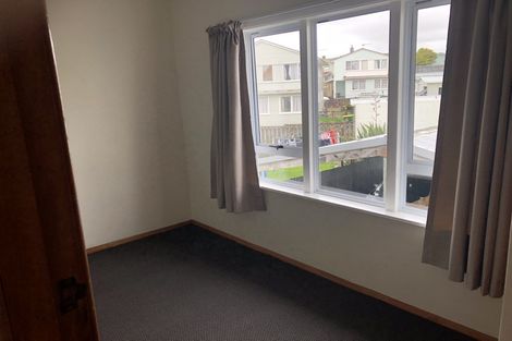 Photo of property in 34 Cook Street, Marfell, New Plymouth, 4310