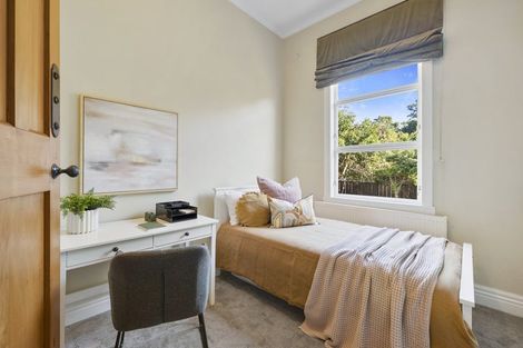 Photo of property in 103 Fulford Street, New Plymouth, 4310