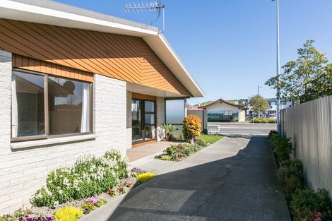 Photo of property in 1/4 Lee Road, Taradale, Napier, 4112