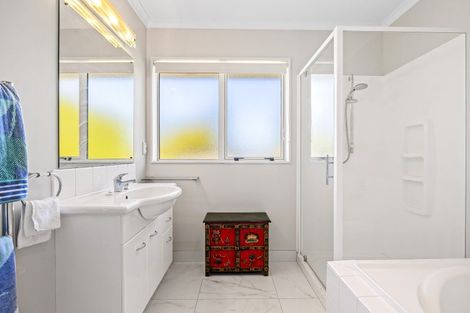 Photo of property in 18 Elm Drive, Rangiora, 7400