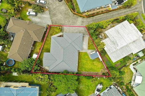 Photo of property in 12 Resolution Place, One Tree Point, 0118