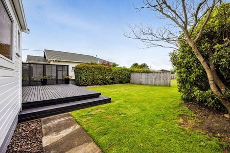 Photo of property in 5 Disraeli Street, Hawera, 4610
