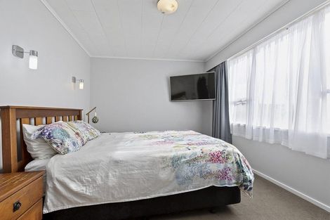 Photo of property in 15 Brora Crescent, Papakowhai, Porirua, 5024