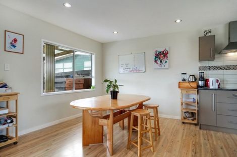 Photo of property in 1/17a Tawa Road, Te Atatu Peninsula, Auckland, 0610