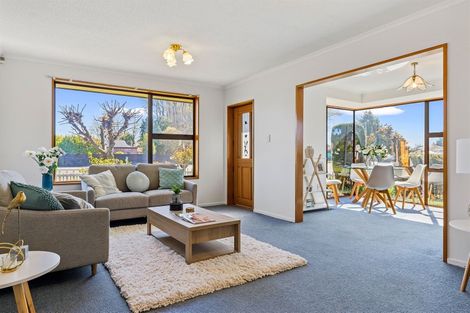 Photo of property in 2 Pentland Drive, Belfast, Christchurch, 8051