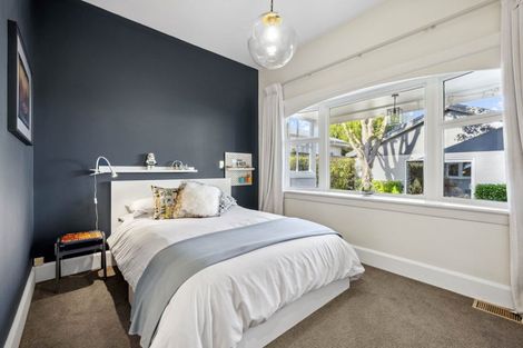 Photo of property in 19 Weston Road, St Albans, Christchurch, 8052