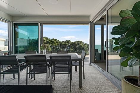 Photo of property in The Reef, 93 Saint Aubyn Street, New Plymouth, 4310