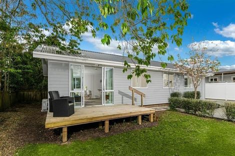 Photo of property in 685a Swanson Road, Swanson, Auckland, 0612