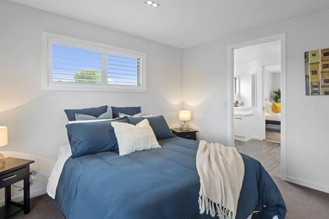 Photo of property in 1 Westall Lane, Avonhead, Christchurch, 8042