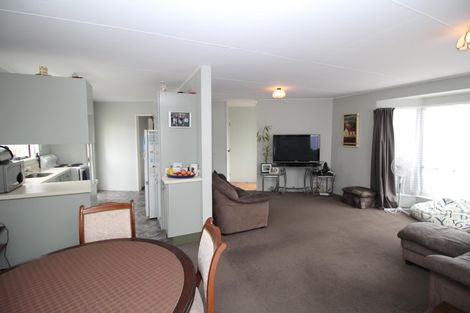 Photo of property in 32b Aquarius Drive, Kawaha Point, Rotorua, 3010