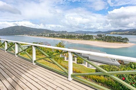 Photo of property in 195 Paku Drive, Tairua, 3508
