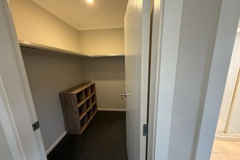 Photo of property in 10 Galea Grove, Kelvin Grove, Palmerston North, 4414