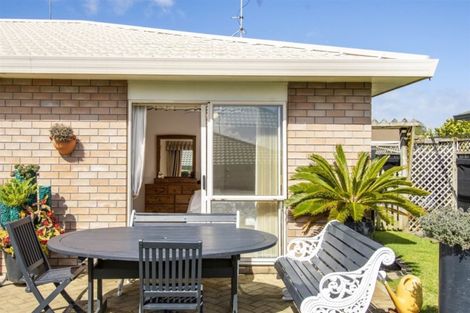 Photo of property in 60 Evans Road, Papamoa Beach, Papamoa, 3118