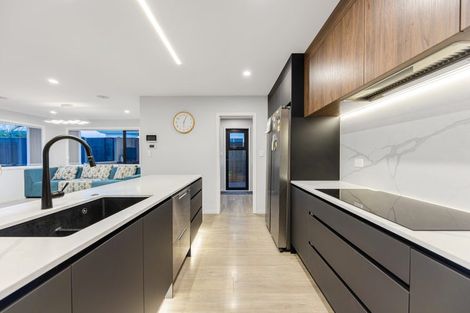 Photo of property in 35 Johns Creek Crescent, Silverdale, 0932