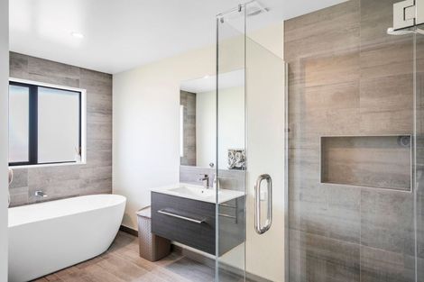 Photo of property in 35 Mcquillan Avenue, Woodend, 7610