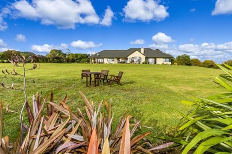 Photo of property in 107b Warman Road, Okura, Albany, 0792