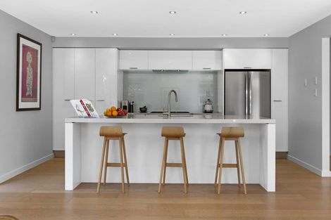 Photo of property in 9 Endeavour Drive, Whitby, Porirua, 5024