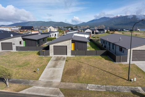 Photo of property in 53 Takitimu Avenue, Te Anau, 9600